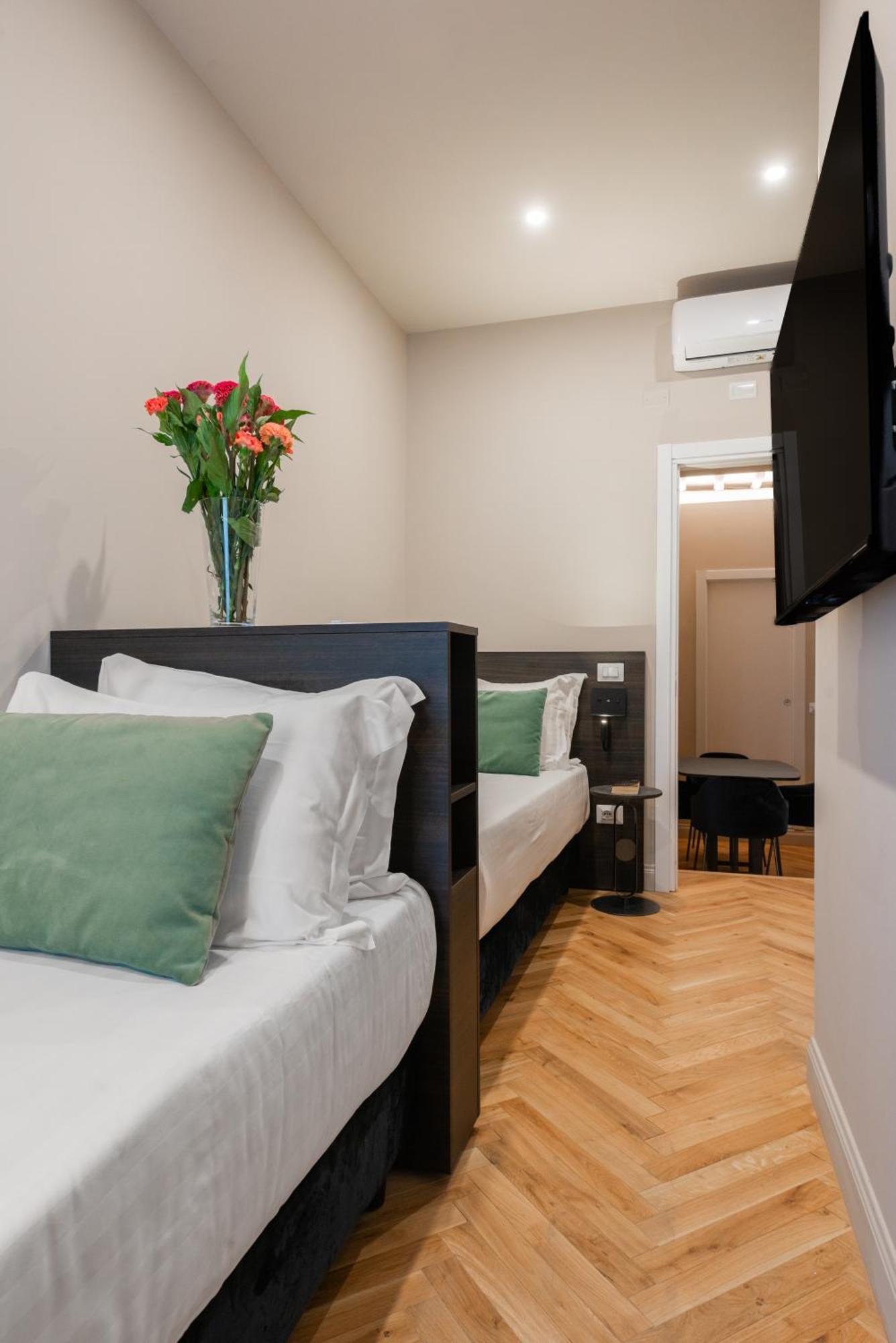 H77 Apartments - Maison D'Art Collection Rome Exterior photo
